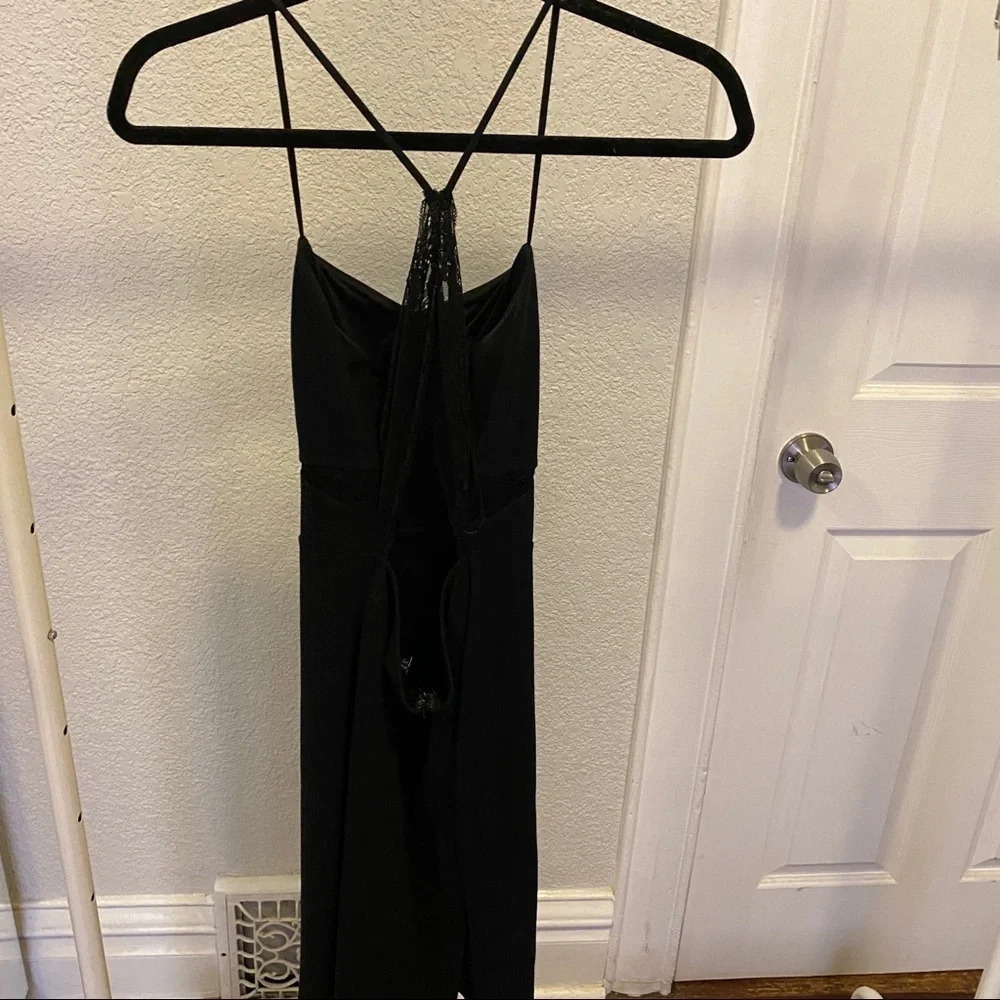 Express Back Lace Bodycon Dress - Picture 6 of 8
